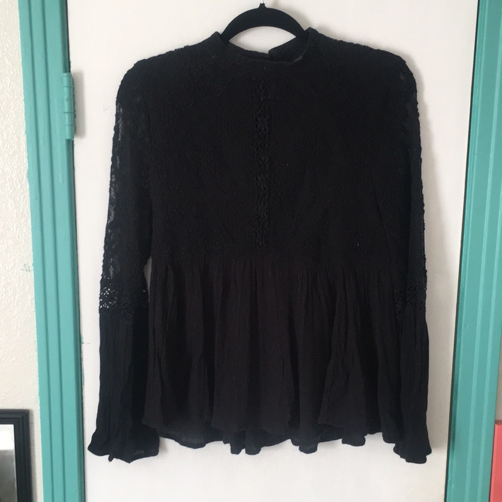 American Eagle Lace top